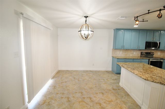 928 Oakcrest Drive, Wylie, TX 75098