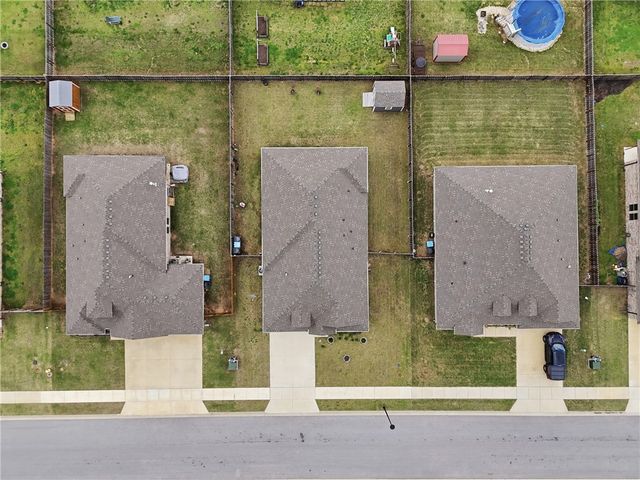 2408 England Lane, Pea Ridge, AR 72751