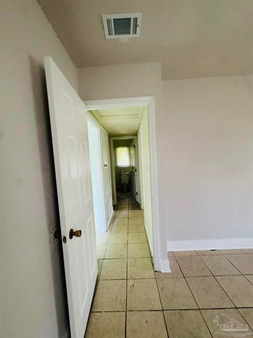 4957 Elsa Ave, Pensacola, FL 32506
