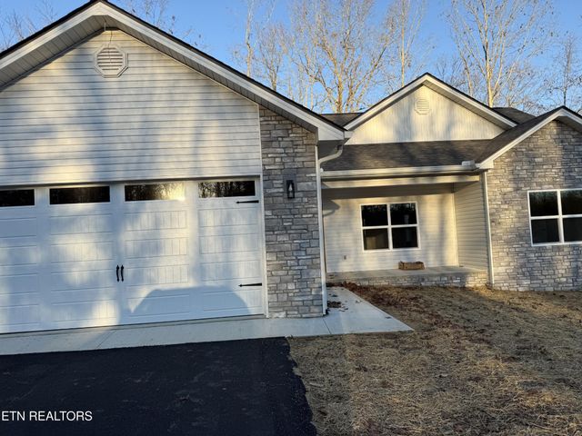 349 Annabelle Way, Jamestown, TN 38556