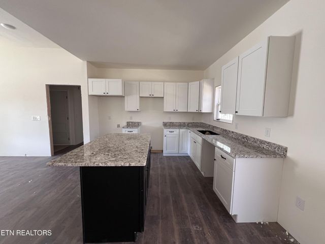 349 Annabelle Way, Jamestown, TN 38556