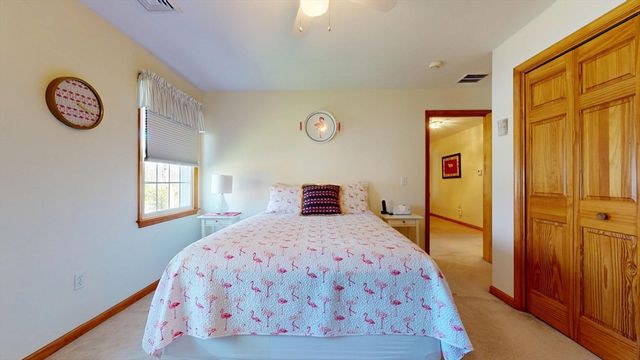 12 Gordon Ln, Yarmouth, MA 02675