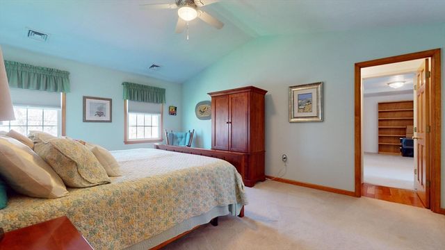 12 Gordon Ln, Yarmouth, MA 02675