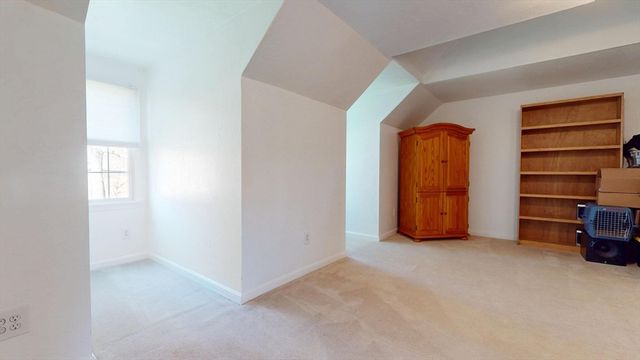 12 Gordon Ln, Yarmouth, MA 02675