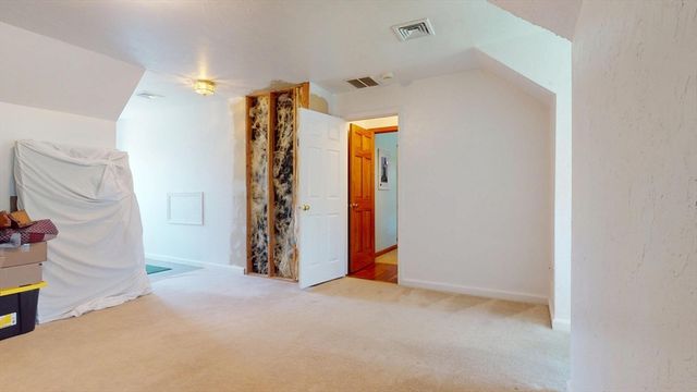 12 Gordon Ln, Yarmouth, MA 02675