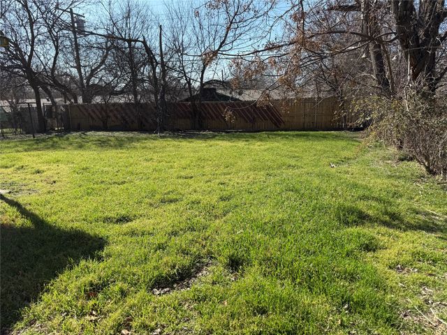 1208 Neptune Drive, Cedar Hill, TX 75104