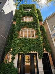 2555 N Southport Avenue 3, Chicago, IL 60614