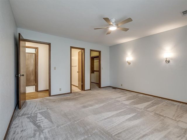 2121 Stepping Stone Trail, Edmond, OK 73013