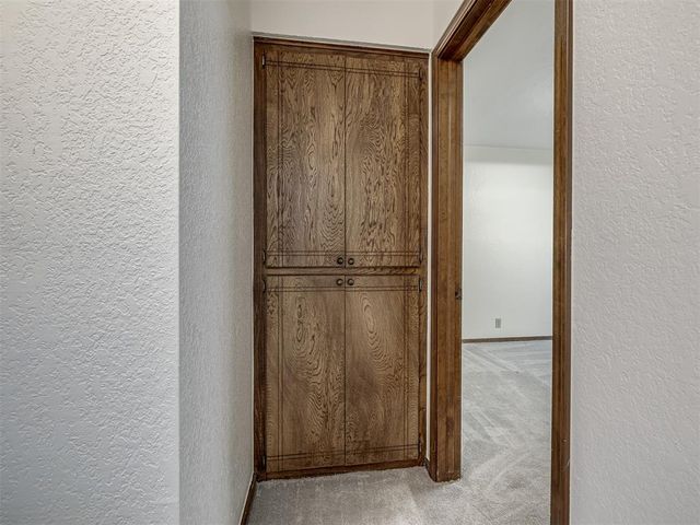 2121 Stepping Stone Trail, Edmond, OK 73013