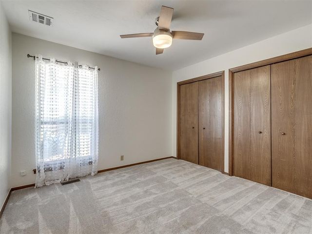 2121 Stepping Stone Trail, Edmond, OK 73013