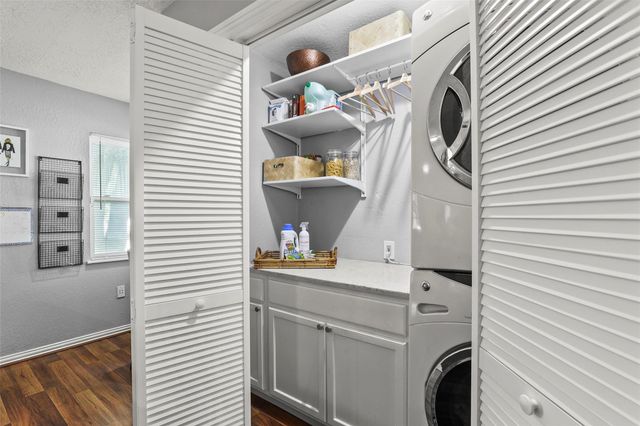 3805 Hawick Lane, Dallas, TX 75220