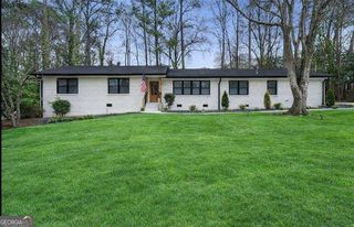 725 Starlight Lane, Atlanta, GA 30342