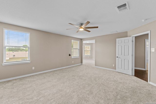 111 KYLE CV, Universal City, TX 78148