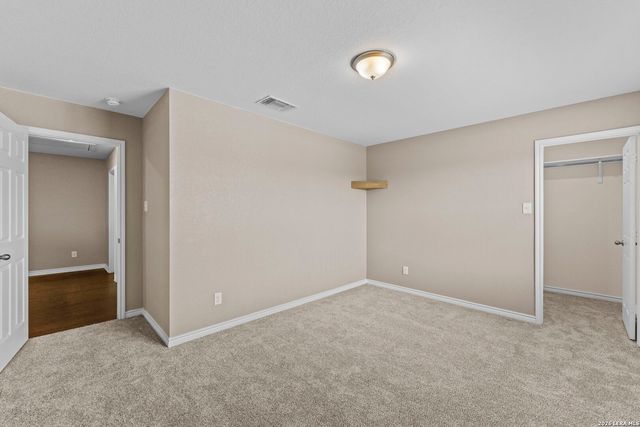 111 KYLE CV, Universal City, TX 78148