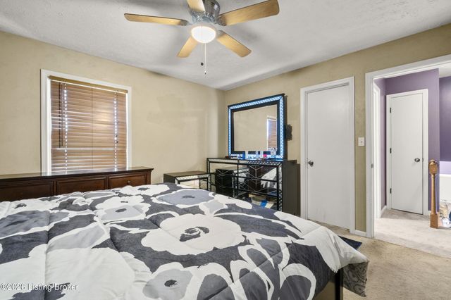 5010 Volney Ct, Louisville, KY 40291