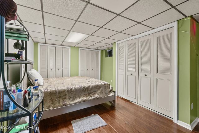 5010 Volney Ct, Louisville, KY 40291