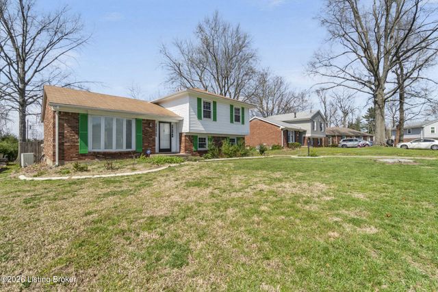 5010 Volney Ct, Louisville, KY 40291