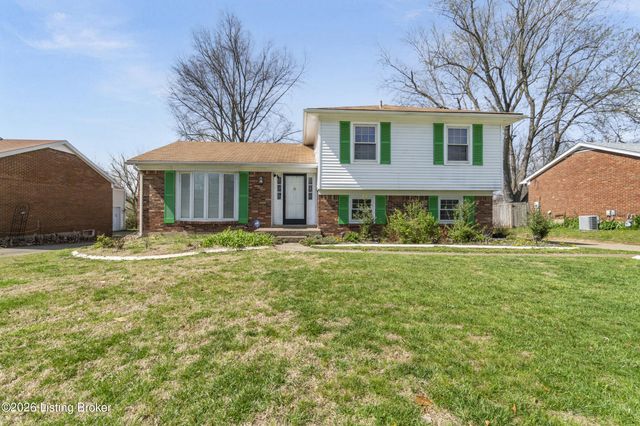 5010 Volney Ct, Louisville, KY 40291