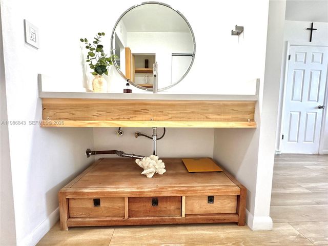 16850 S Glades Dr 8C, North Miami Beach, FL 33162