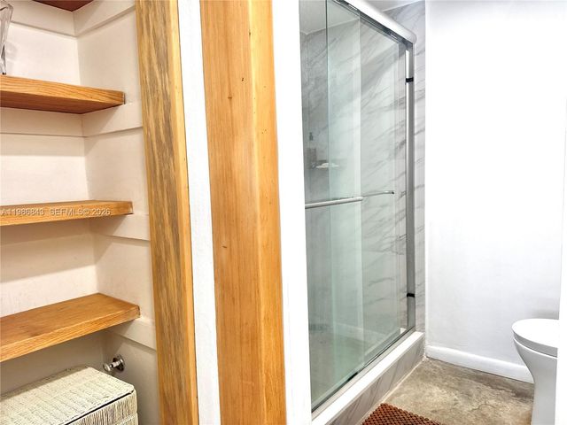 16850 S Glades Dr 8C, North Miami Beach, FL 33162