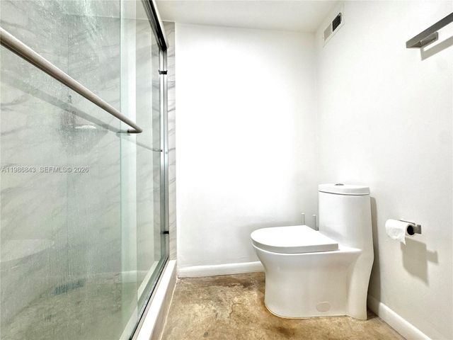 16850 S Glades Dr 8C, North Miami Beach, FL 33162