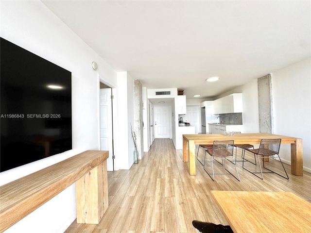 16850 S Glades Dr 8C, North Miami Beach, FL 33162