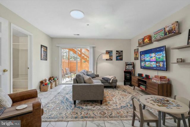 2439 WYNFIELD CT, Frederick, MD 21702