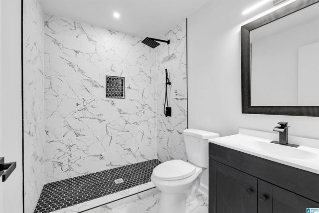 1315 YELLOWLEAF CIRCLE, Maylene, AL 35114