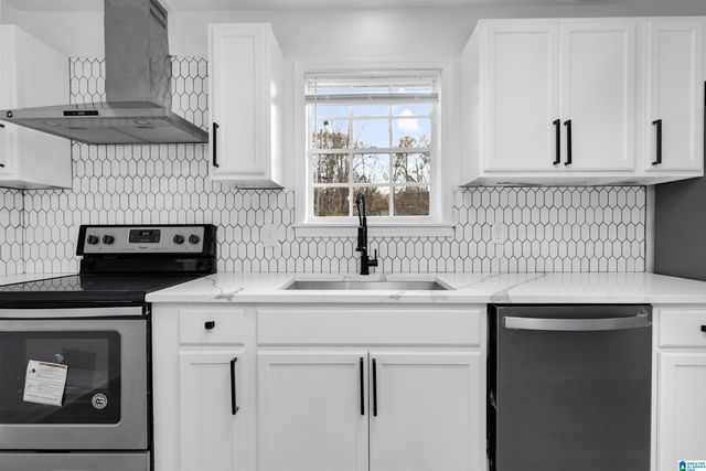 1315 YELLOWLEAF CIRCLE, Maylene, AL 35114