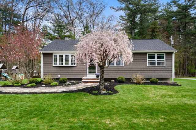 120 Ashtead Rd, Bridgewater, MA 02324