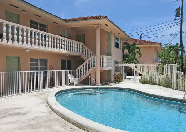 431 W Camino Real 17, Boca Raton, FL 33432