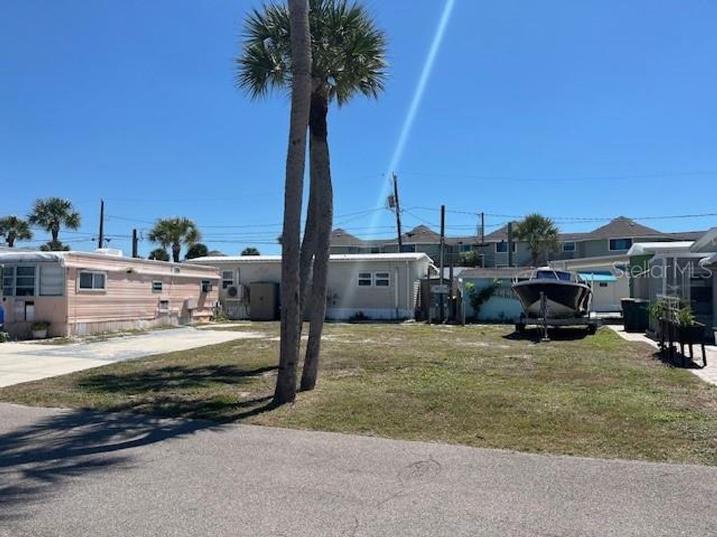 2295 N BEACH ROAD 22, Englewood, FL 34223