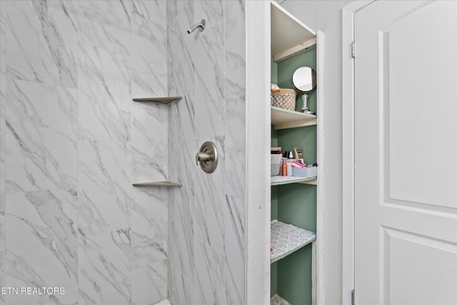 112 County Rd 339, Sweetwater, TN 37874