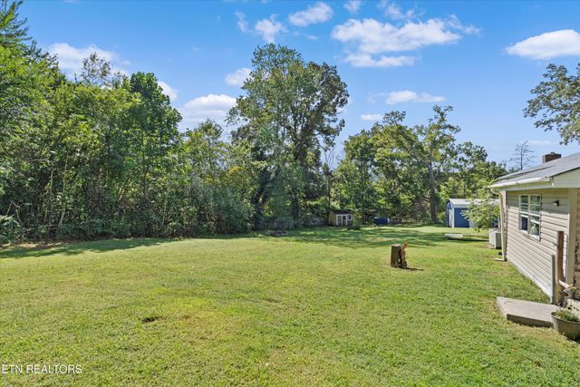 112 County Rd 339, Sweetwater, TN 37874