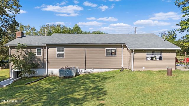 112 County Rd 339, Sweetwater, TN 37874