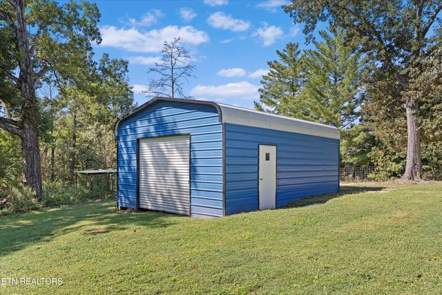 112 County Rd 339, Sweetwater, TN 37874