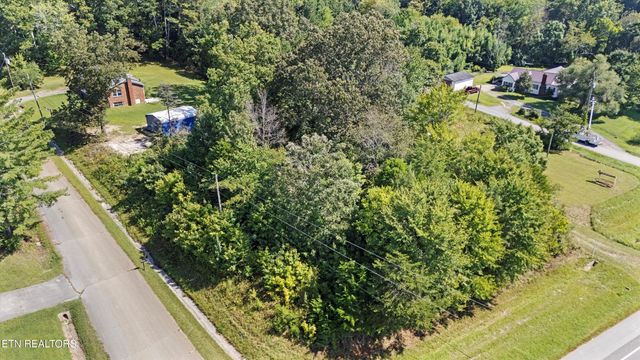 112 County Rd 339, Sweetwater, TN 37874