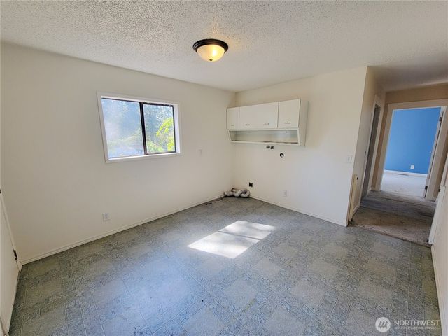 111 NE Briggadun Drive, Belfair, WA 98528