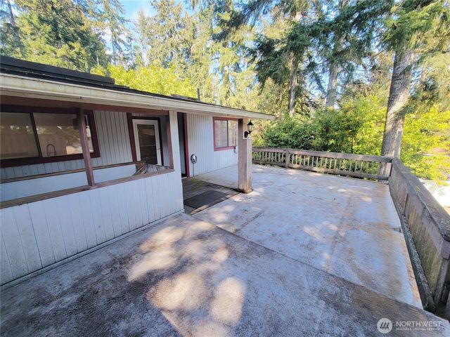 111 NE Briggadun Drive, Belfair, WA 98528