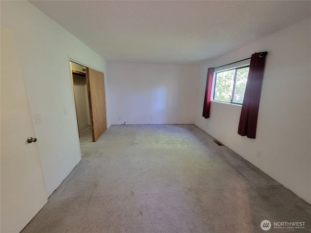 111 NE Briggadun Drive, Belfair, WA 98528