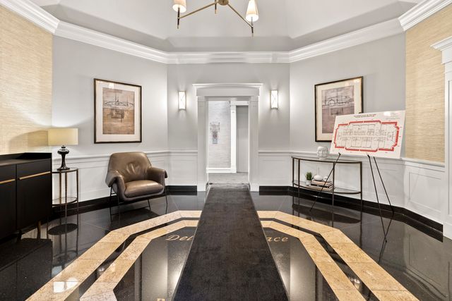 33 W Delaware Place 17H, Chicago, IL 60610