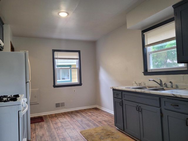 4770 N 46th STREET, Milwaukee, WI 53218