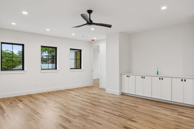 6915 Middle Cove Drive, Dallas, TX 75248