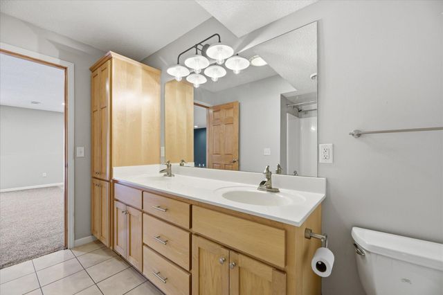 7424 Taylor Drive, Savage, MN 55378