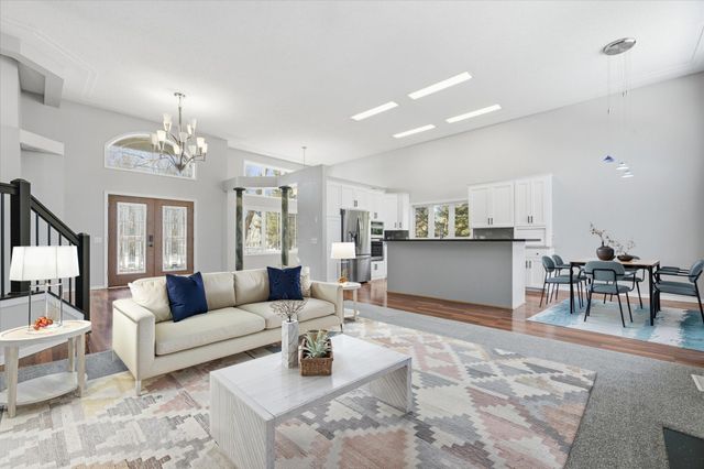 7424 Taylor Drive, Savage, MN 55378