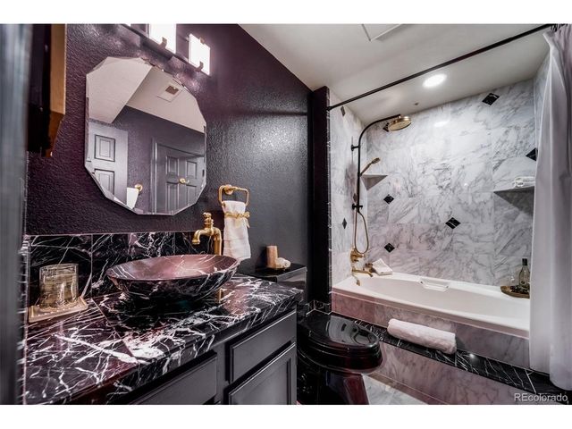 846 S Vance St C, Lakewood, CO 80226