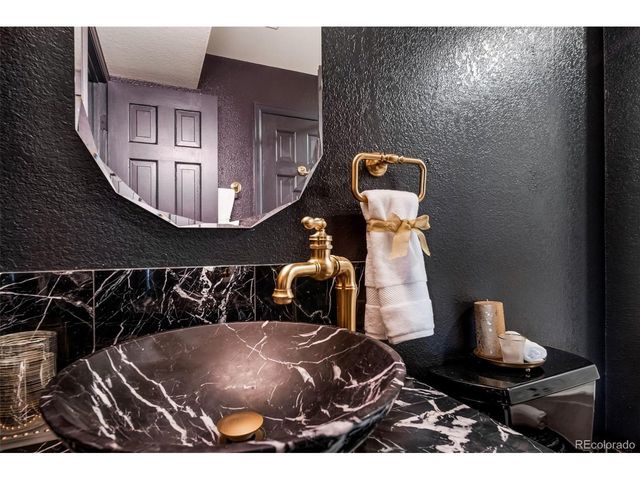 846 S Vance St C, Lakewood, CO 80226