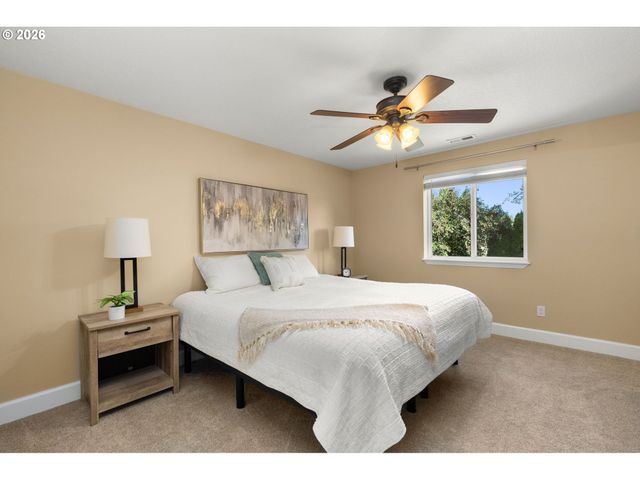 283 Ne LENOX St, Hillsboro, OR 97124