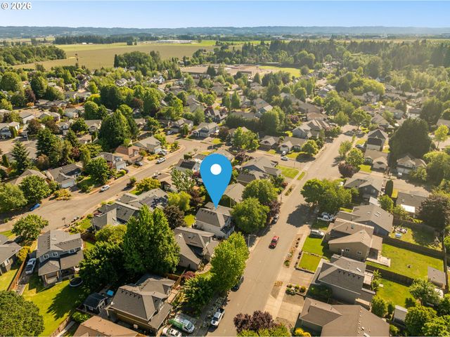 283 Ne LENOX St, Hillsboro, OR 97124