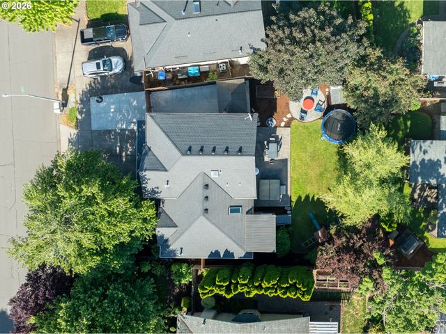283 Ne LENOX St, Hillsboro, OR 97124